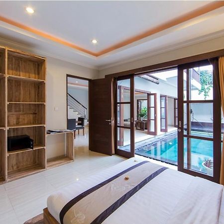 White Lotus Villas Seminyak エクステリア 写真