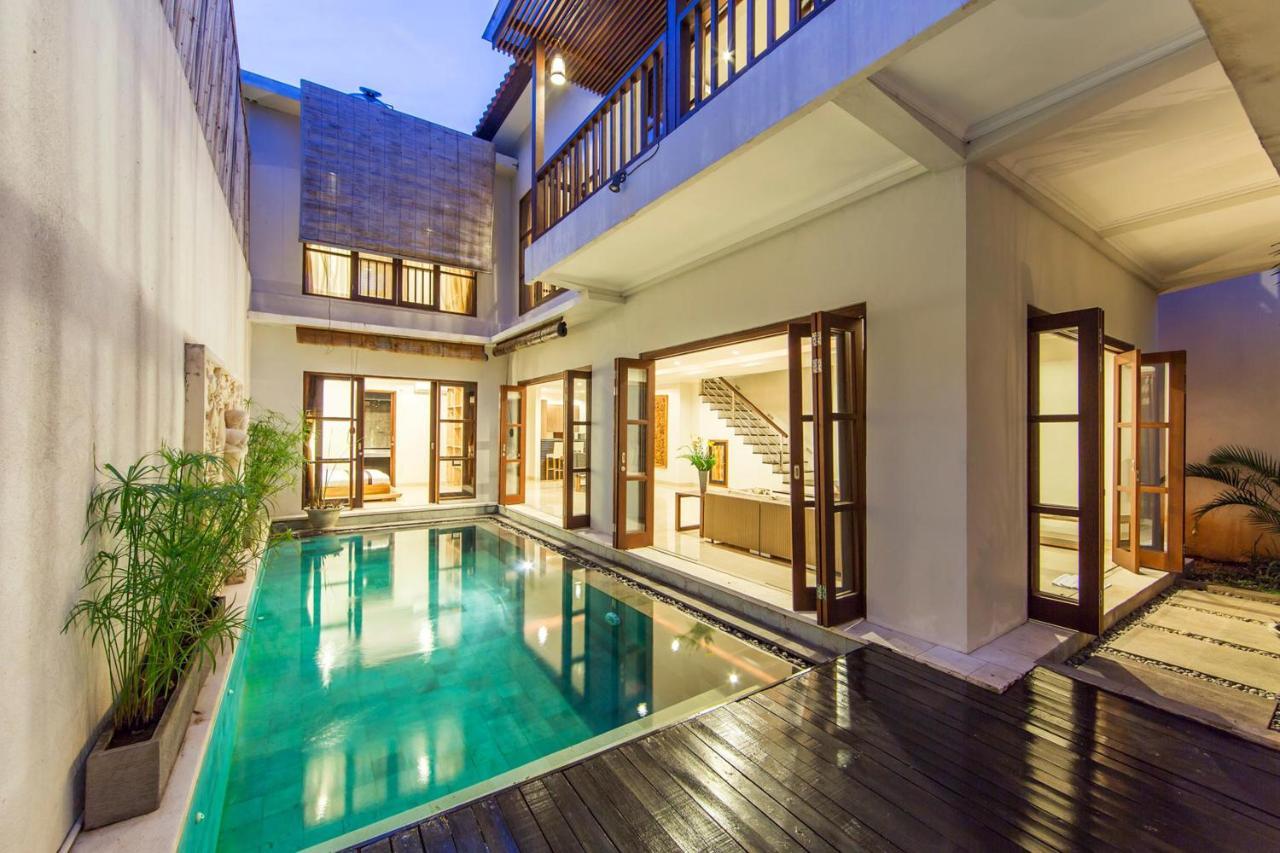 White Lotus Villas Seminyak エクステリア 写真