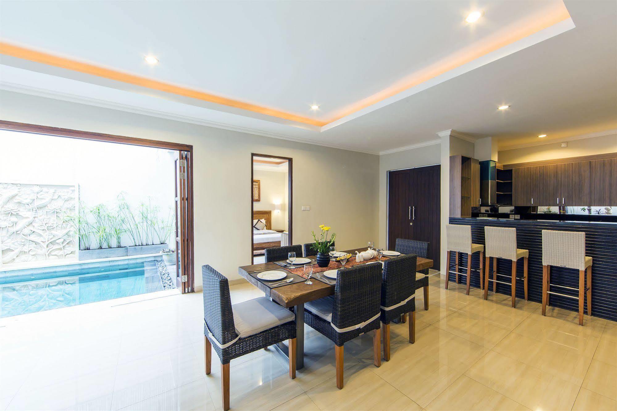 White Lotus Villas Seminyak エクステリア 写真